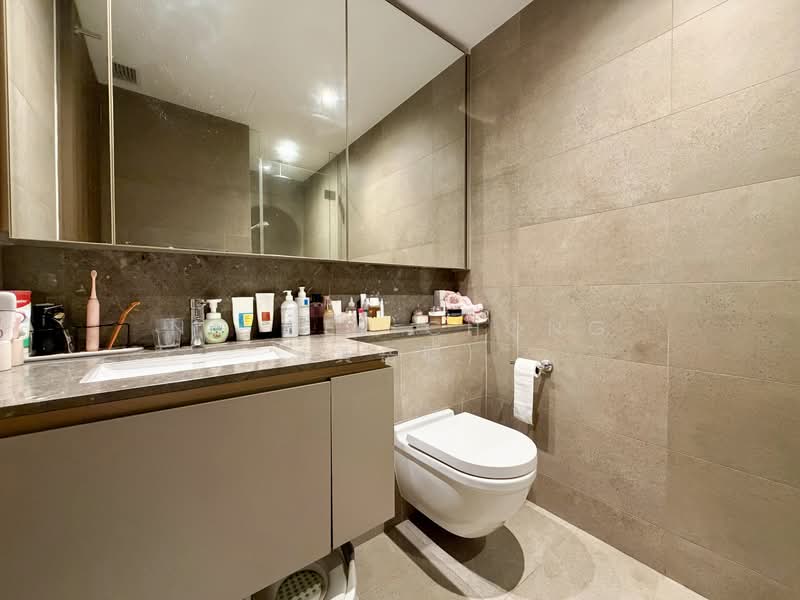 Daintree Residence Condominium For Sale at S$ 2,300,000 | PropertyGuru Singapore - Bathroom