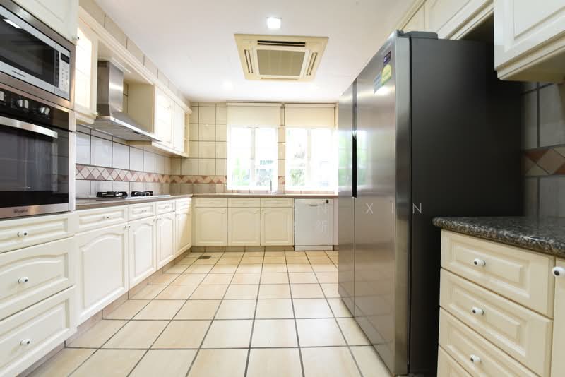 Gentle Villas, Gentle Drive, 5 Bedrooms, 7,382 sqft, Semi-Detached House For Rent, by Sito Jian Xin 司徒健新, 500093894 - Kitchen - PropertyGuru.com.sg