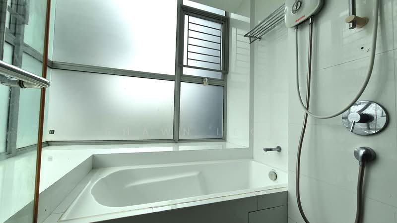 D'Pavilion Apartment For Sale at S$ 1,810,000 | PropertyGuru Singapore - Bathroom