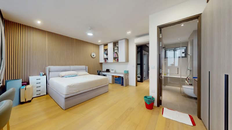 Parkwood Collection Semi-Detached House For Sale at S$ 4,500,000 | PropertyGuru Singapore - Bedroom