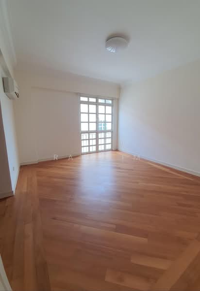 Woodgrove Avenue, Woodgrove Avenue, 6 Bedrooms, 6,674 sqft, Bungalow House For Rent, by Ray Lim, 500093907 - Bedroom - PropertyGuru.com.sg