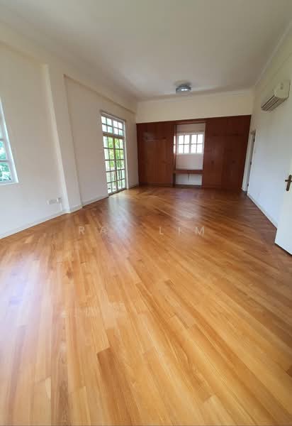 Woodgrove Avenue, Woodgrove Avenue, 6 Bedrooms, 6,674 sqft, Bungalow House For Rent, by Ray Lim, 500093907 - Bed room - PropertyGuru.com.sg