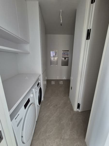 Park Nova Condominium For Sale at S$ 11,388,000 | PropertyGuru Singapore - Helper's Room, yard