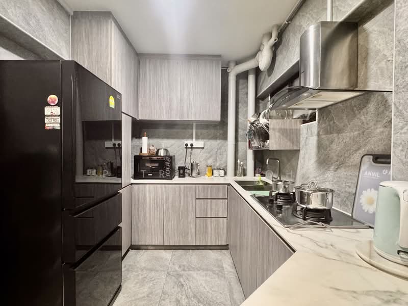 289A Bukit Batok Street 25 HDB Flat For Sale at S$ 910,000 | PropertyGuru Singapore - Kitchen
