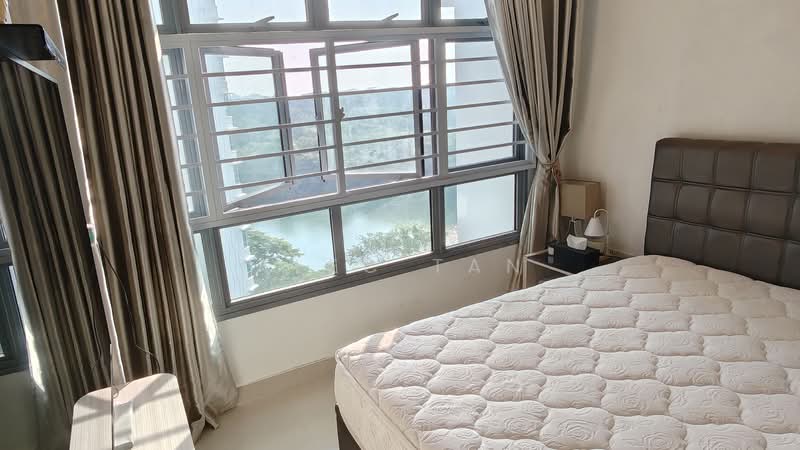 476B Upper Serangoon View HDB Flat For Sale at S$ 808,000 | PropertyGuru Singapore - Bedroom