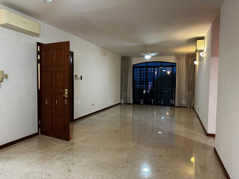 The Merasaga Condominium For Sale at S$ 2,999,000 | PropertyGuru Singapore - Living and dining area