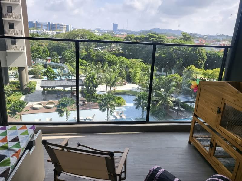 Whistler Grand Condominium For Sale at S$ 2,200,000 | PropertyGuru Singapore - Balcony