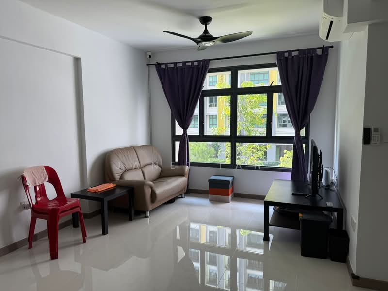 322A tengah drive, , Room Rental, 150 sqft, HDB Flat For Rent, by Janet Tan, 500093961 - Living Room - PropertyGuru.com.sg