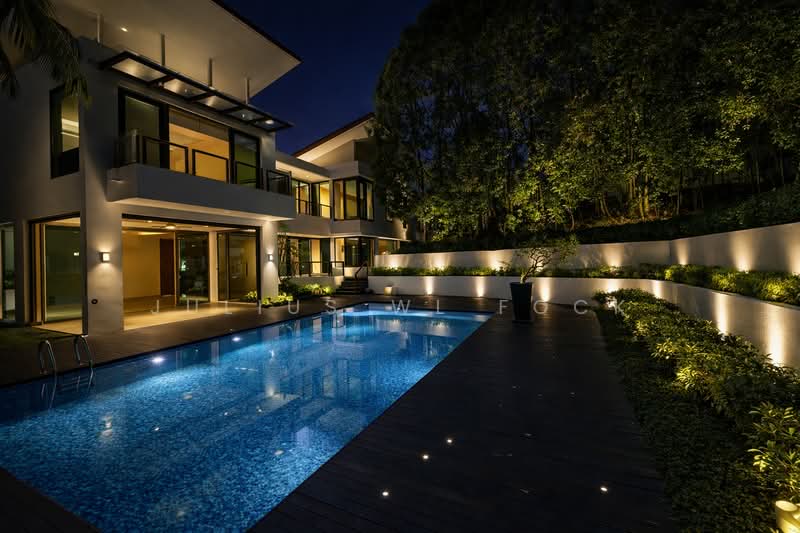 π FINEST Good Class Bungalow GCB off Holland Village, Good Class Bungalow Off Orchard, 6 Bedrooms, 11,900 sqft, Good Class Bungalow For Rent, by Julius WL Fock, 500093967 - Exterior - PropertyGuru.com.sg