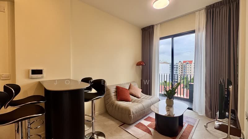 Rezi 24, 39 Lorong 24 Geylang, 2 Bedrooms, 646 sqft, Condominium For Rent, by Joyce M Wong, 500093973 - Living Room - PropertyGuru.com.sg