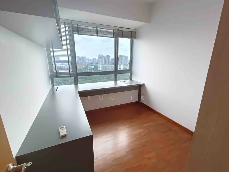 Clover By The Park, 2 Bishan Street 25, 3 Bedrooms, 1,238 sqft, Condominium For Rent, by Tango Tan, 500093983 - Study - PropertyGuru.com.sg