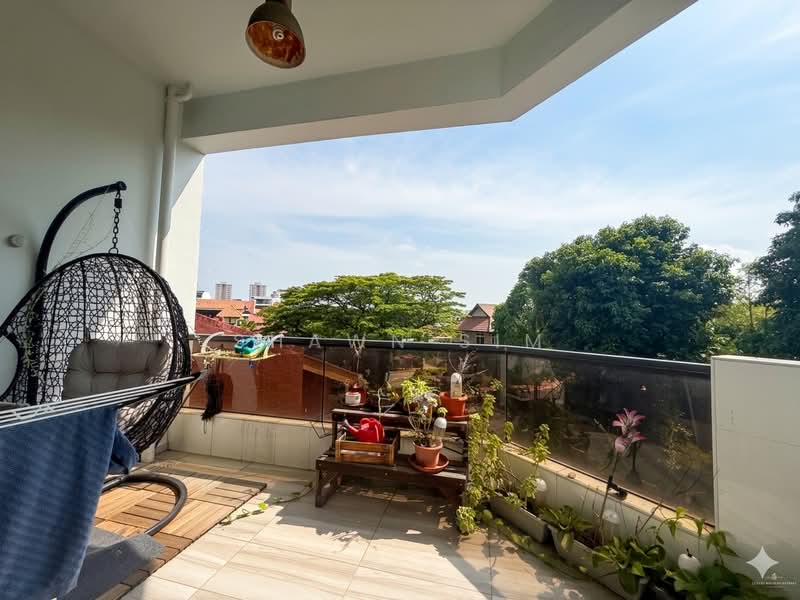 Eastern Lagoon I, 200 Upper East Coast Road, 2 Bedrooms, 1,001 sqft, Condominium For Rent, by Shawn Sim, 500093995 - Balcony - PropertyGuru.com.sg