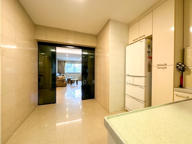 409 Bedok North Avenue 2 HDB Flat For Sale at S$ 899,999 | PropertyGuru Singapore - Living Room