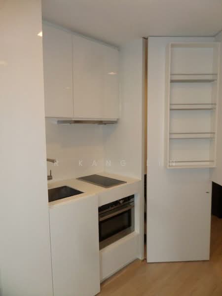 Skysuites @ Anson Condominium For Sale at S$ 899,000 | PropertyGuru Singapore - Kitchen