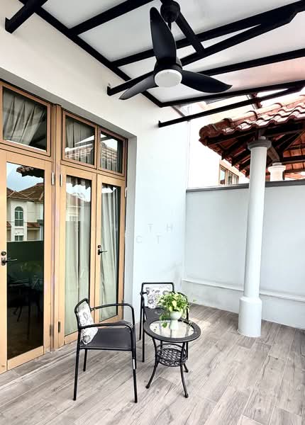 Villa Verde Terraced House For Sale at S$ 2,688,000 | PropertyGuru Singapore - Balcony