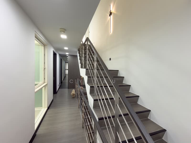 Oasis @ Mulberry Terraced House For Sale at S$ 5,100,000 | PropertyGuru Singapore - Corridor