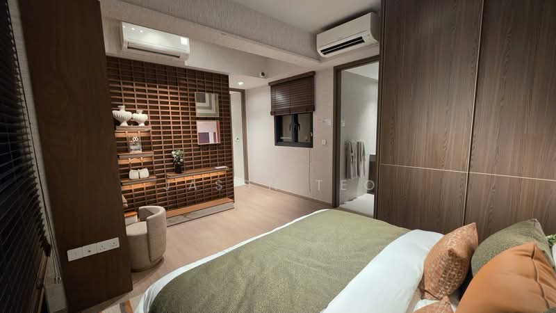 Pinery Residences Condominium For Sale at S$ 2,865,000 | PropertyGuru Singapore - Master Bedroom Flex Corner