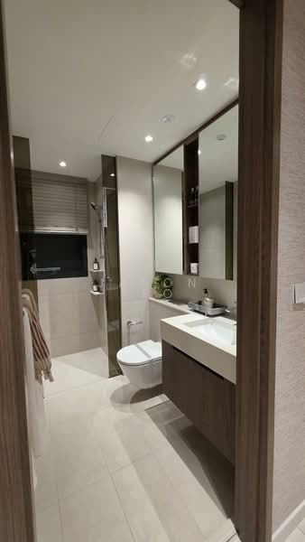Pinery Residences Condominium For Sale at S$ 2,865,000 | PropertyGuru Singapore - Common Bathroom