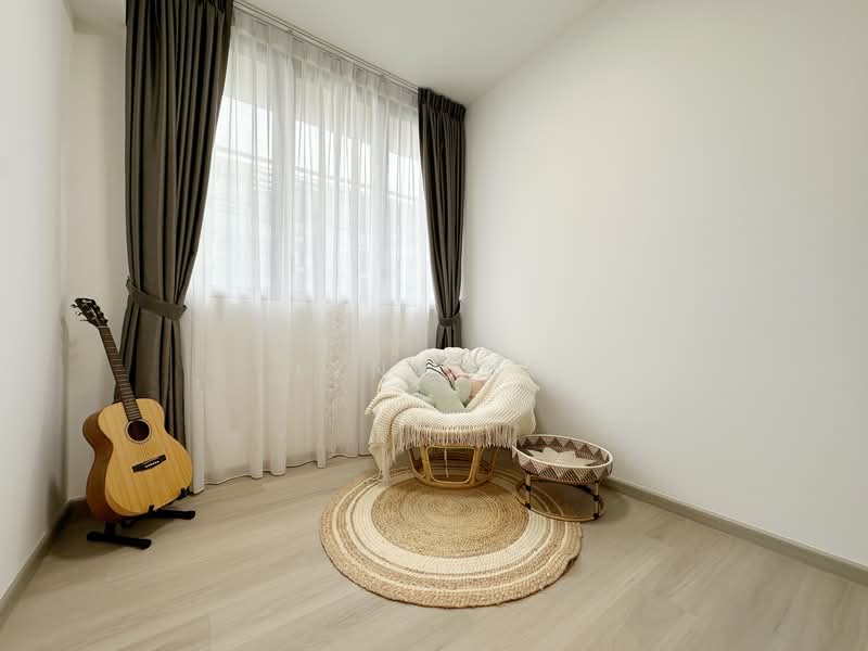 Dairy Farm Residences Condominium For Sale at S$ 1,288,888 | PropertyGuru Singapore - Common Bedroom