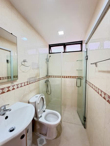 Pastoral View, 7 Bassein Road, 3 Bedrooms, 1,238 sqft, Apartment For Rent, by Sharon Tan, 500094055 - Bathroom - PropertyGuru.com.sg