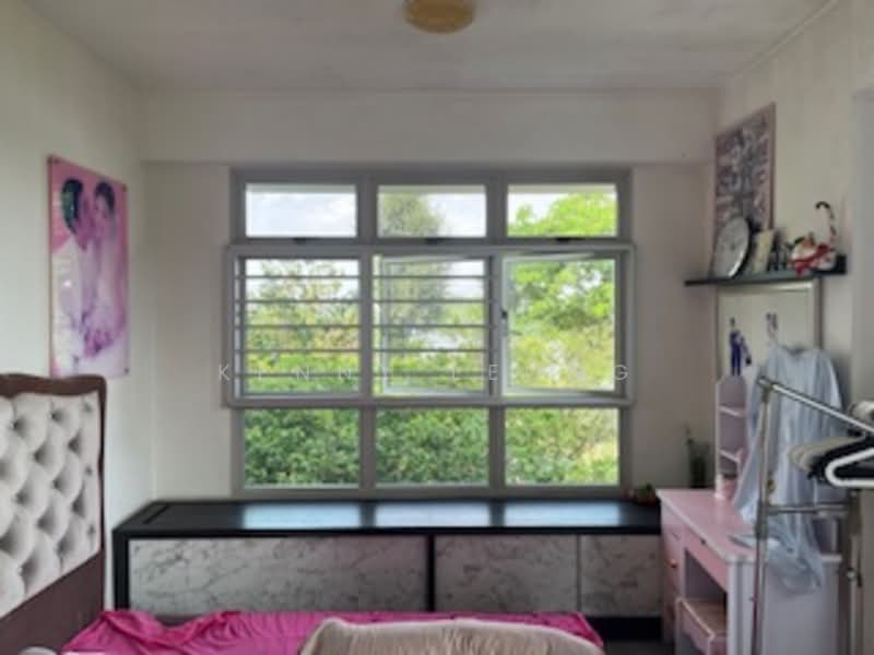 325A Sumang Walk HDB Flat For Sale at S$ 850,000 | PropertyGuru Singapore - Bedroom