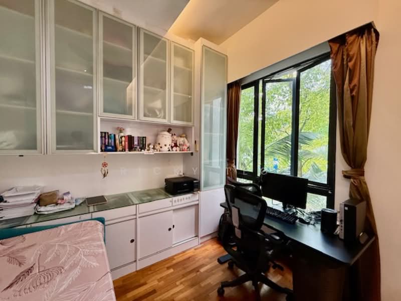 Regent Heights Condominium For Sale at S$ 1,298,000 | PropertyGuru Singapore - Study