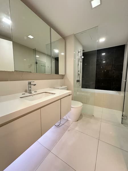 The Interlace Condominium For Sale at S$ 4,000,000 | PropertyGuru Singapore - Bathroom