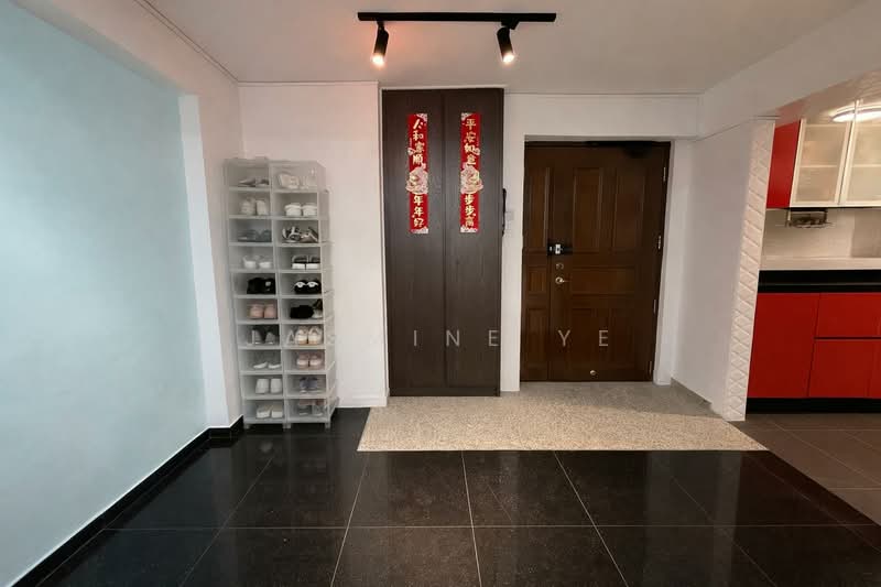 298D Compassvale Street HDB Flat For Sale at S$ 800,000 | PropertyGuru Singapore - Entrance