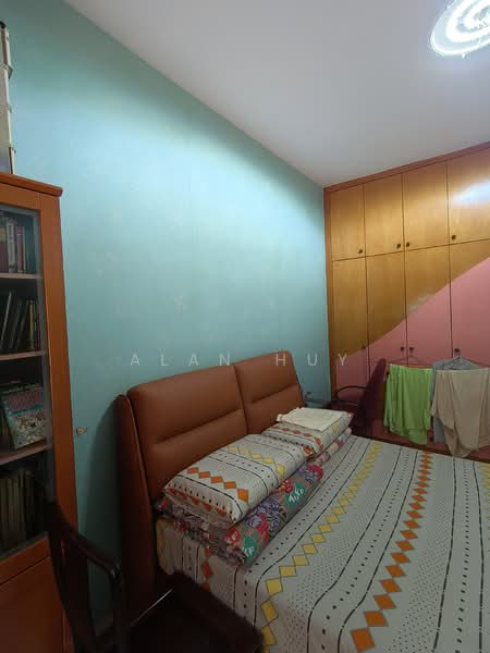 Thrift Drive, , Room Rental, 300 sqft, Terraced House For Rent, by Alan Huy, 500094076 - Bedroom - PropertyGuru.com.sg