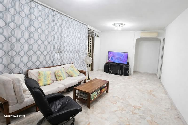 170 Bedok South Road HDB Flat For Sale at S$ 638,888 | PropertyGuru Singapore - Living Room
