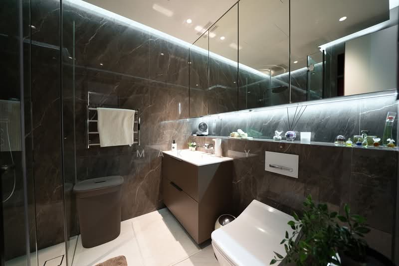 River Place Condominium For Sale at S$ 4,000,000 | PropertyGuru Singapore - Bathroom