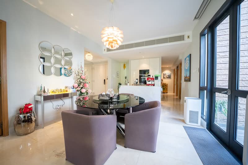 River Place Condominium For Sale at S$ 4,000,000 | PropertyGuru Singapore - Dining Room