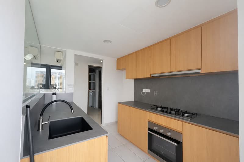 Bellewaters, 13 Anchorvale Crescent, 3 Bedrooms, 1,066 sqft, Executive Condominium For Rent, by Erin Poh, 500094094 - Kitchen - PropertyGuru.com.sg