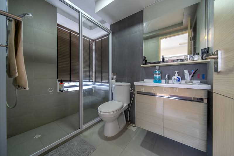 138A Lorong 1A Toa Payoh HDB Flat For Sale at S$ 1,500,000 | PropertyGuru Singapore - Bathroom