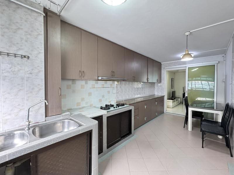 234 Serangoon Avenue 3, 234 Serangoon Avenue 3, Hougang / Punggol / Sengkang, 3 Bedrooms, 904 sqft, HDB Flat For Sale, by Lin Sallee 林玥廷, 500094111 - PropertyGuru.com.sg