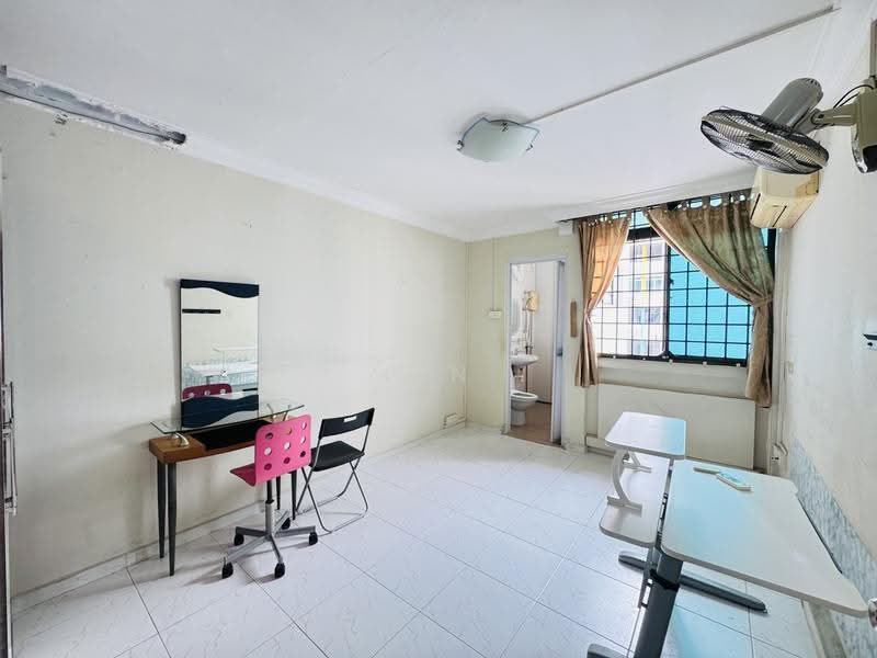 234 Serangoon Avenue 3, 234 Serangoon Avenue 3, Hougang / Punggol / Sengkang, 3 Bedrooms, 904 sqft, HDB Flat For Sale, by Lin Sallee 林玥廷, 500094111 - PropertyGuru.com.sg