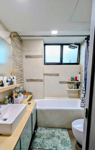 Leonie Gardens, 23 Leonie Hill, 4 Bedrooms, 2,540 sqft, Condominium For Rent, by Sharon Liu, 500094115 - Bathroom - PropertyGuru.com.sg