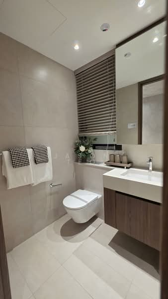 Pinery Residences Condominium For Sale at S$ 3,259,000 | PropertyGuru Singapore - Common Bathroom