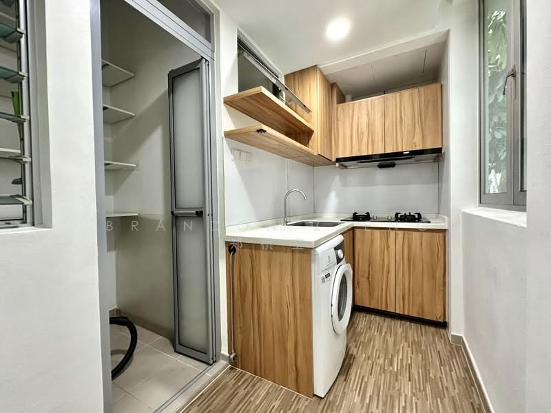 Caribbean at Keppel Bay Condominium For Sale at S$ 2,950,000 | PropertyGuru Singapore - Kitchen