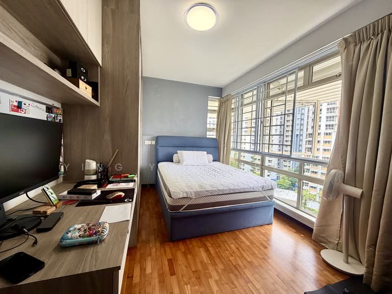 269B Compassvale Link HDB Flat For Sale at S$ 740,000 | PropertyGuru Singapore - Bedroom