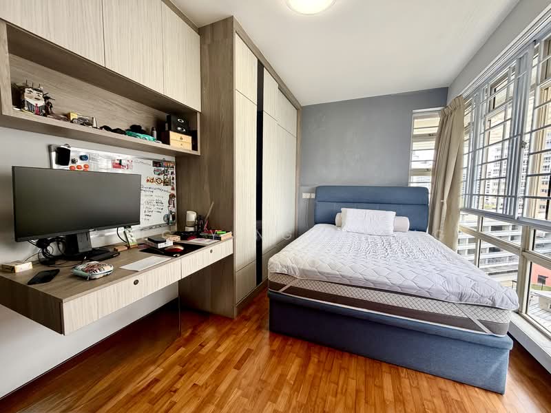 269B Compassvale Link HDB Flat For Sale at S$ 740,000 | PropertyGuru Singapore - Bedroom