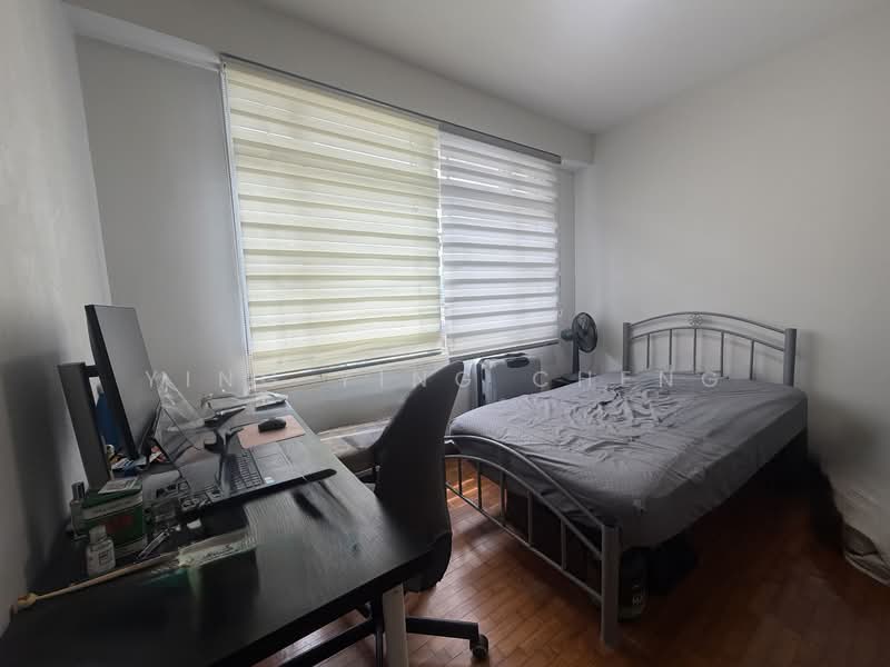 269B Compassvale Link HDB Flat For Sale at S$ 740,000 | PropertyGuru Singapore - Bedroom