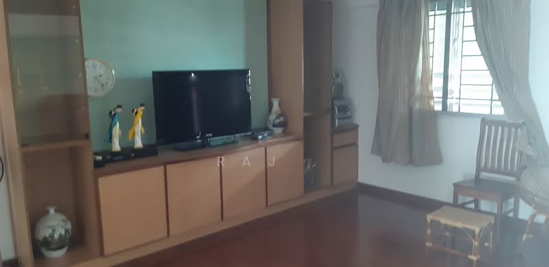 110 Bedok North Road, 110 Bedok North Road, 2 Bedrooms, 735 sqft, HDB Flat For Rent, by Raj ., 500094143 - Living Room - PropertyGuru.com.sg
