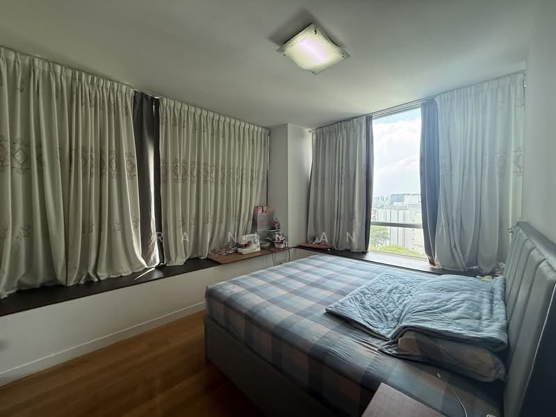 One Amber, 1 Amber Gardens, 3 Bedrooms, 1,313 sqft, Condominium For Rent, by Rainie Ang, 500094144 - Bedroom - PropertyGuru.com.sg