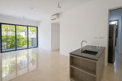 For Rent - Piccadilly Grand