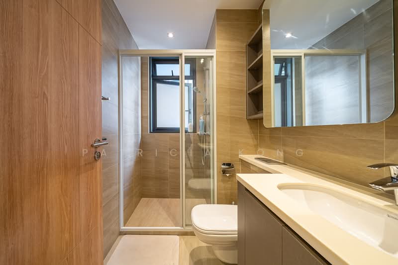 Hundred Palms Residences Executive Condominium For Sale at S$ 1,900,000 | PropertyGuru Singapore - Bathroom