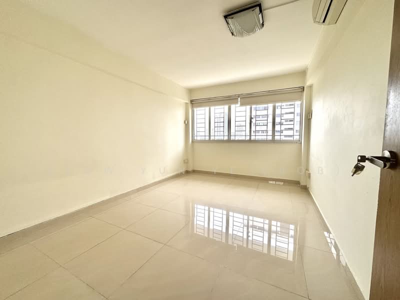 214 Lorong 8 Toa Payoh HDB Flat For Sale at S$ 525,000 | PropertyGuru Singapore - Interior
