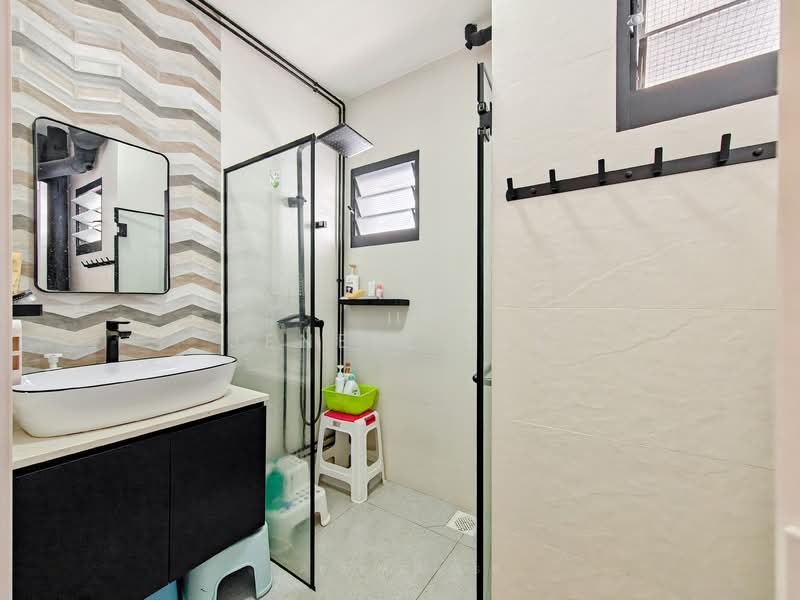 771 Bedok Reservoir View, 771 Bedok Reservoir View, 3 Bedrooms, 1,237 sqft, HDB Flat For Sale, by Jenell Lee, 500094173 - Bathroom - PropertyGuru.com.sg
