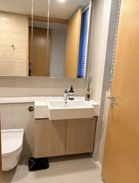Thomson Three Condominium For Sale at S$ 2,650,000 | PropertyGuru Singapore - Bathroom