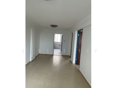 For Rent - 642 Hougang Avenue 8